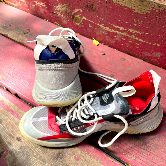 Jordan Delta Breathe 'Clear Medium Grey - Picture 4 of 6